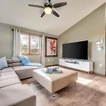 Steps To The Lake House, Hot Tub, Game Room, Deck