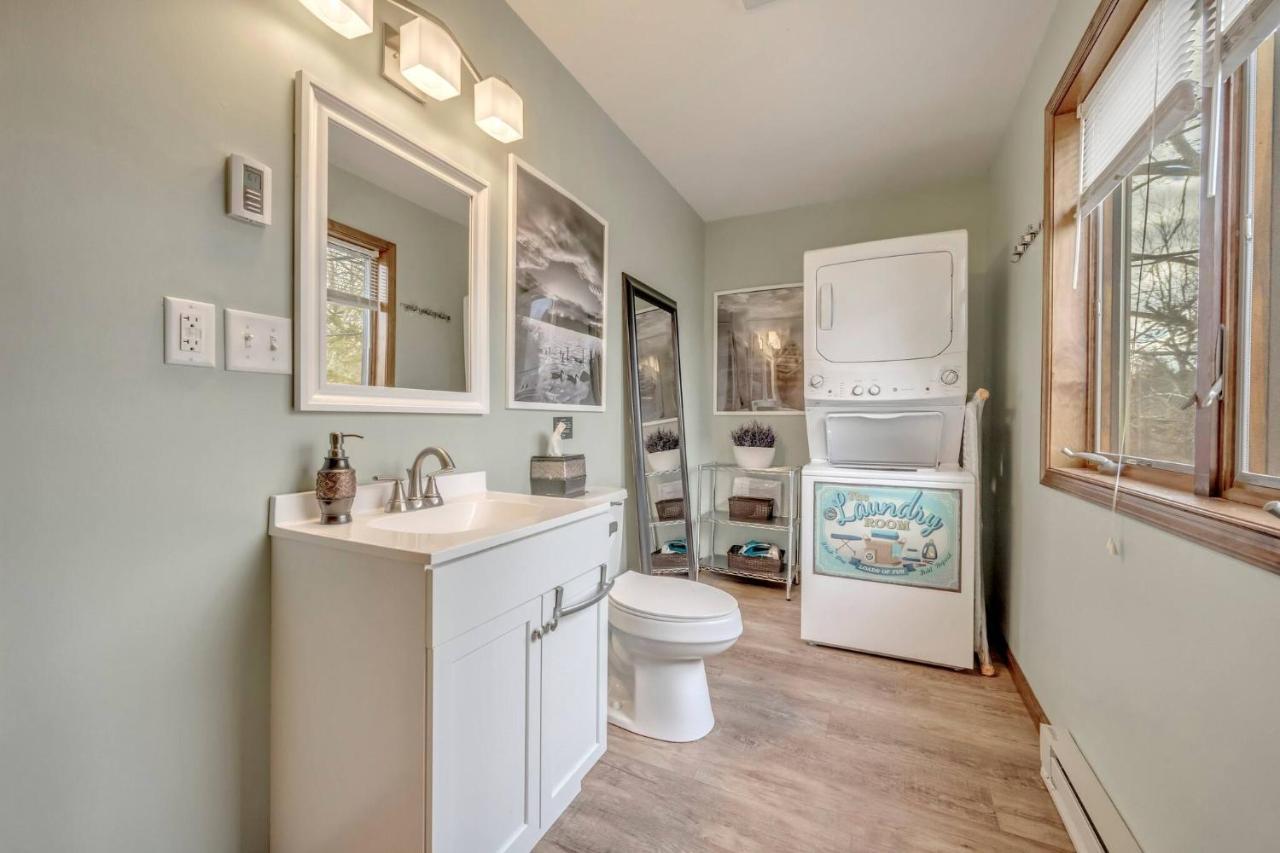 Steps To The House, Hot Tub, Game Room, Deck * Albrightsville