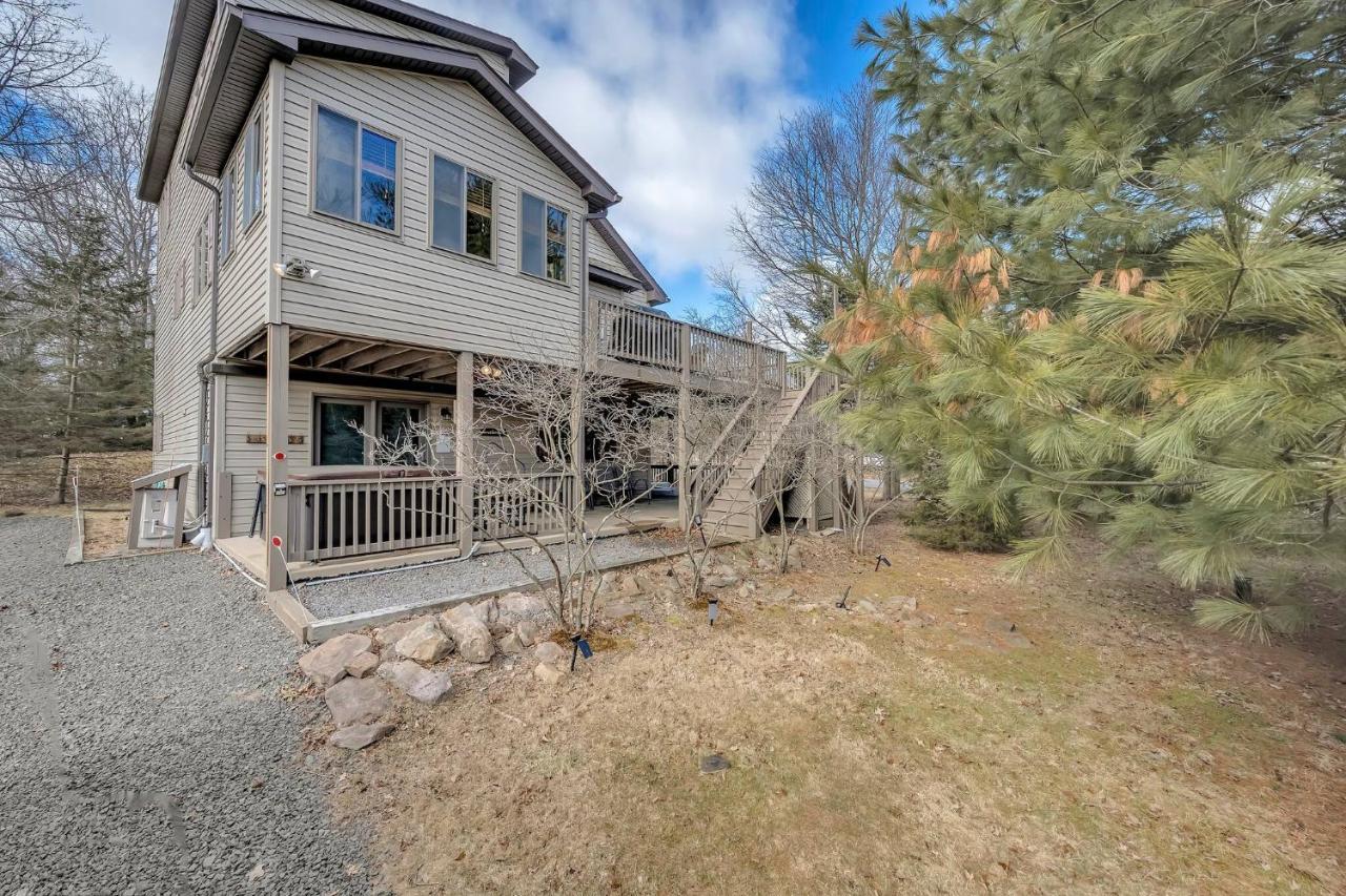 Steps To The House, Hot Tub, Game Room, Deck Holiday home *